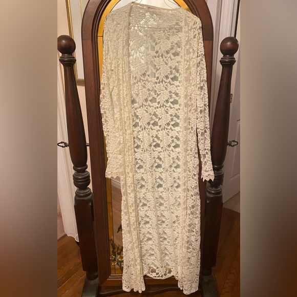 LACE COVER UP - HAUTE SOCIETY made/w love ❤️ - Picture 2 of 4